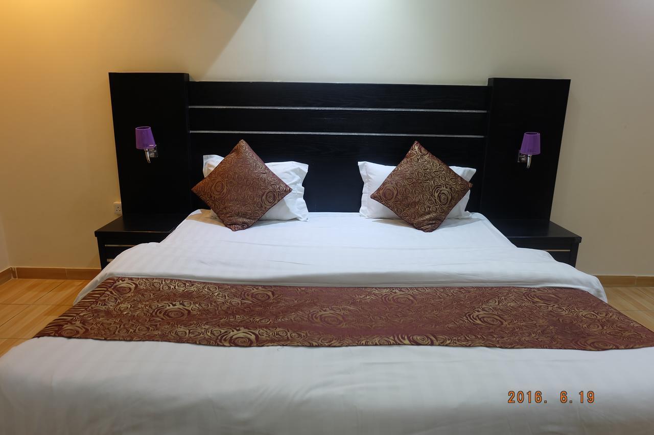 Talin Star Suites Rijád Kültér fotó
